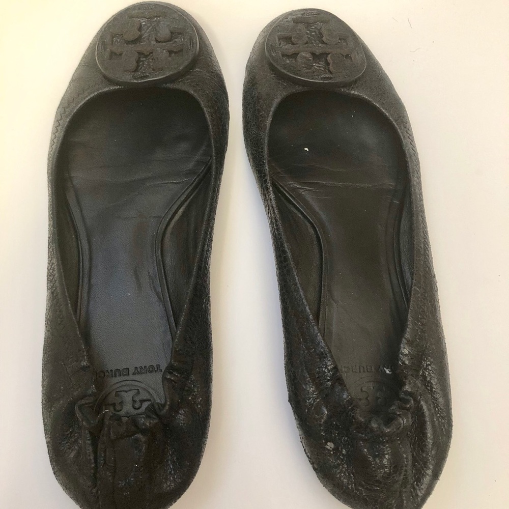 Tory Burch black obsidian flats 9.5